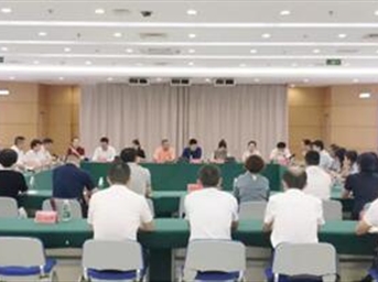 協(xié)會(huì )召開(kāi)成都市物業(yè)管理行業(yè)講師座談會(huì )